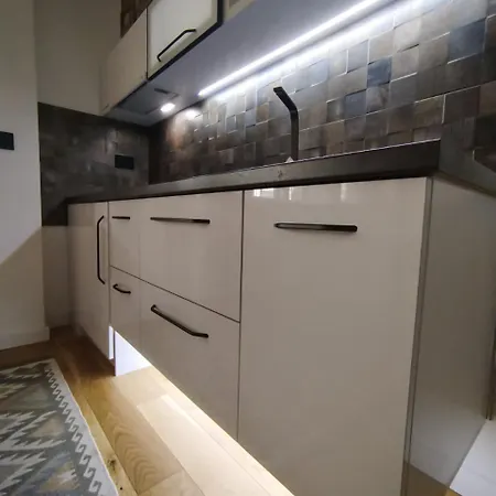 Tiny Nest - Sava Center, Belgrad