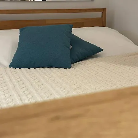 Tiny Nest - Sava Center, Belgrad